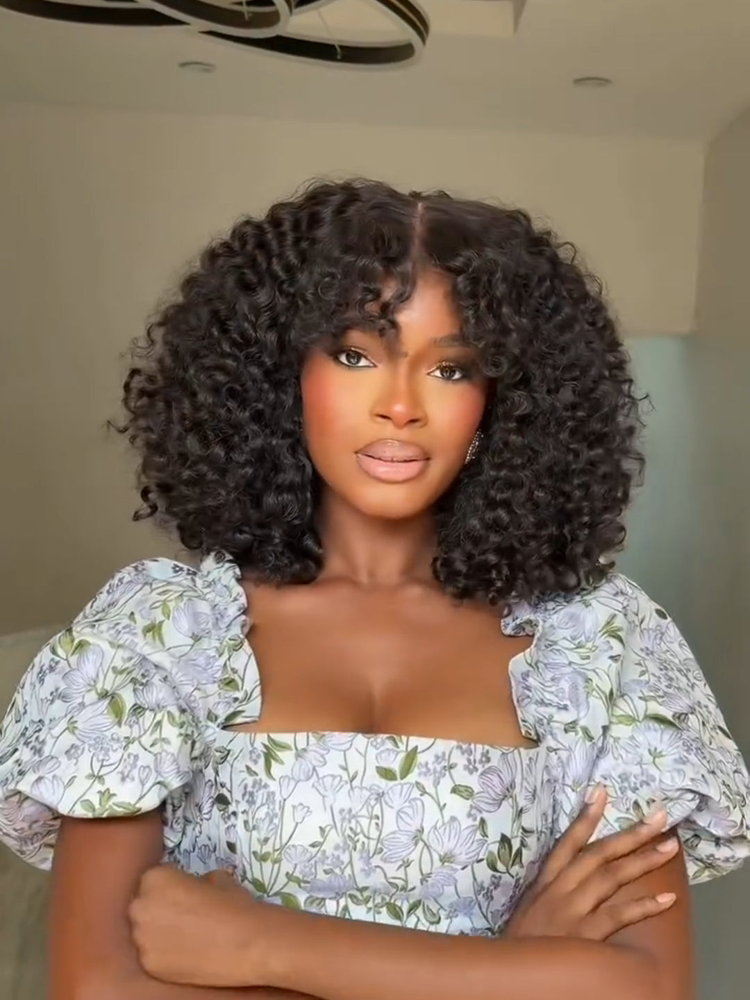 Beginner Friendly Minimalist Lace Glueless Short Curly Wig with Bangs
