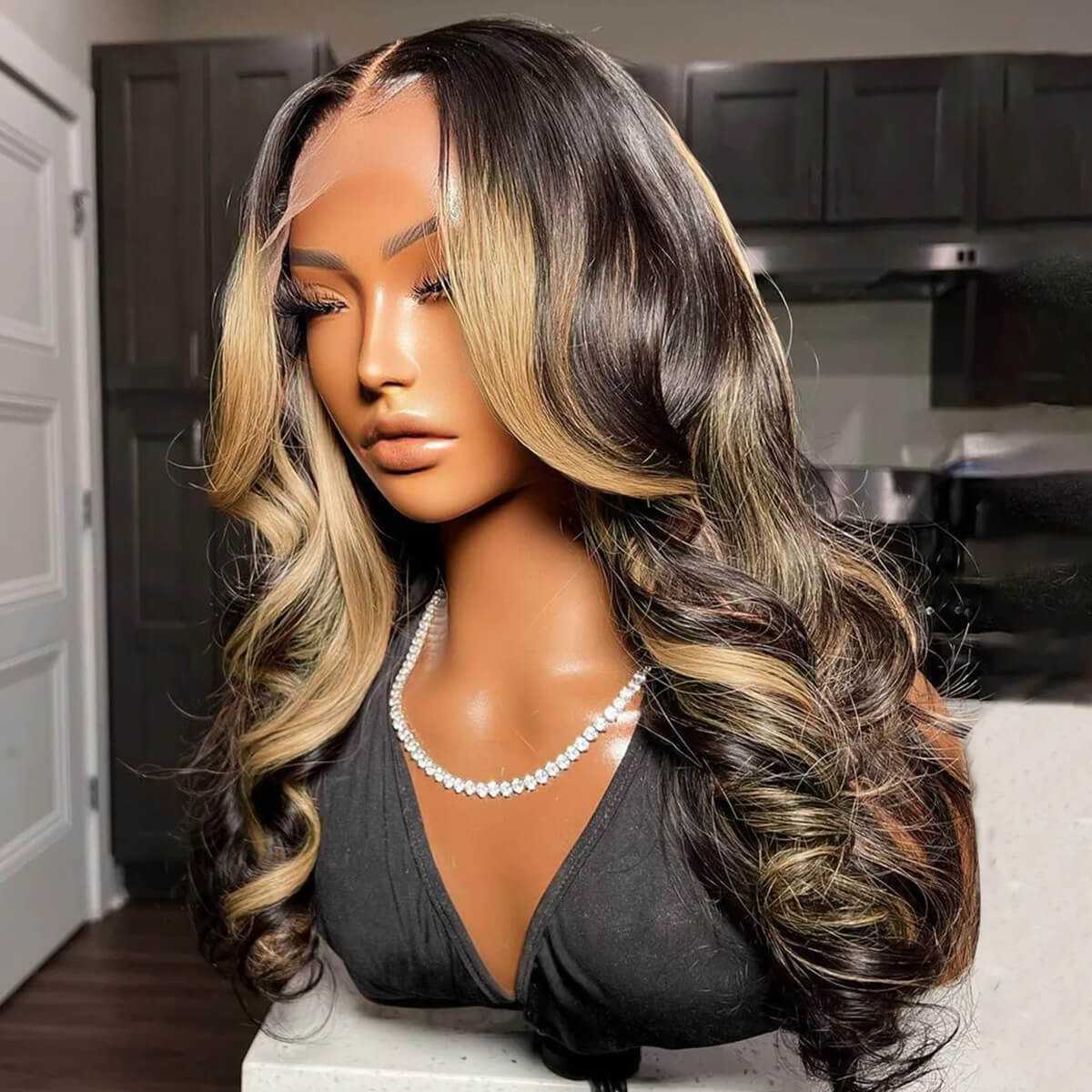 Honey Blonde Highlight Loose Body Wave Wig Pre-cut 5×5 Lace Put On & Go Wig